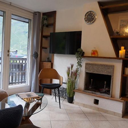 Window On The Mountains Apartment Breuil-Cervinia Bagian luar foto